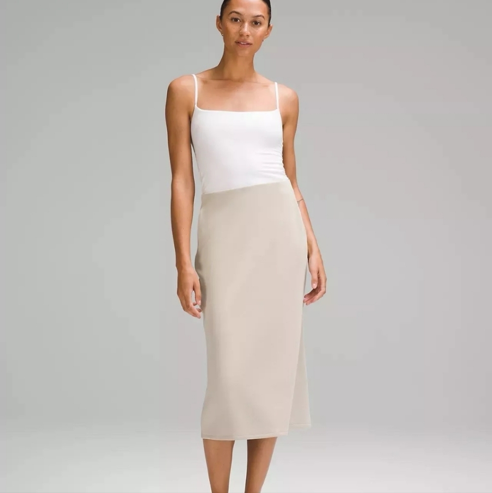LuluLemon Softstreme High-Rise Midi Skirt in color Taupetastic Size 6